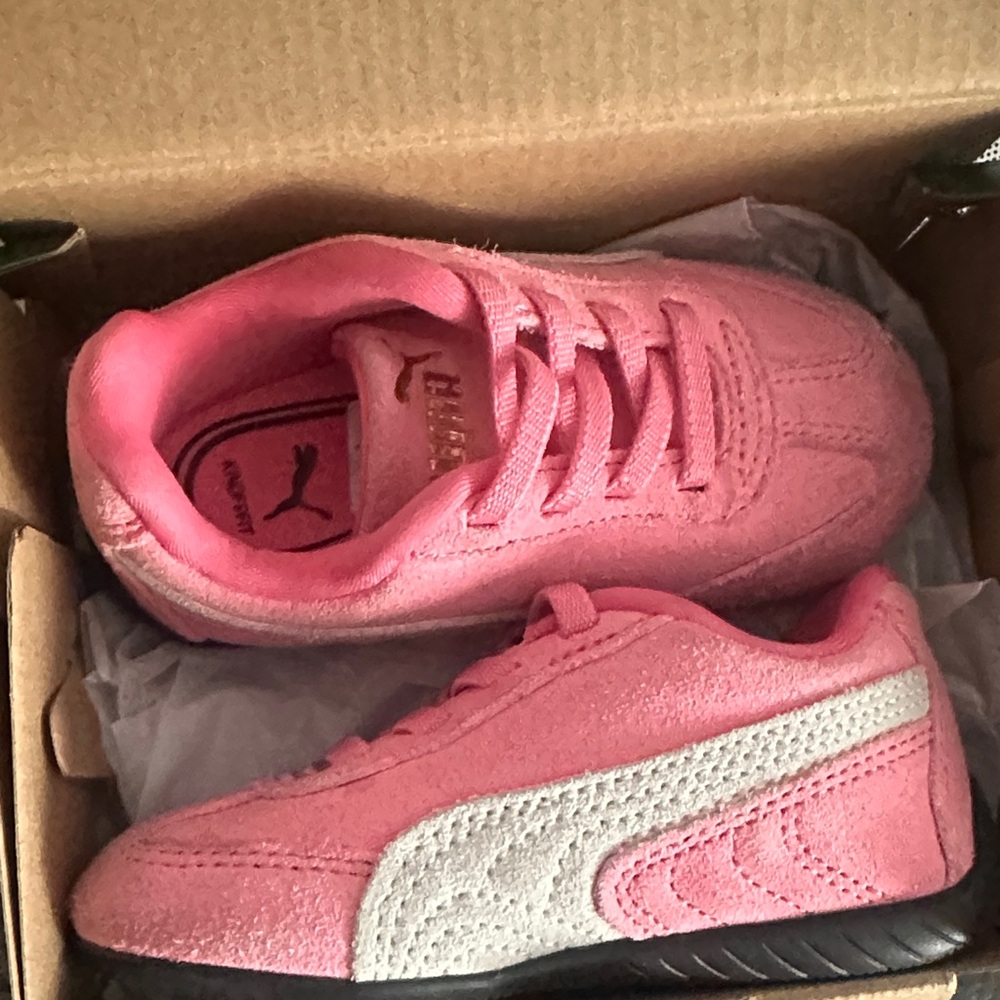 Puma Kids Sneakers in Pink and White